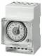 Siemens 7LF53014 Quartz clock 230V , Day 1W 3TE SO / WI